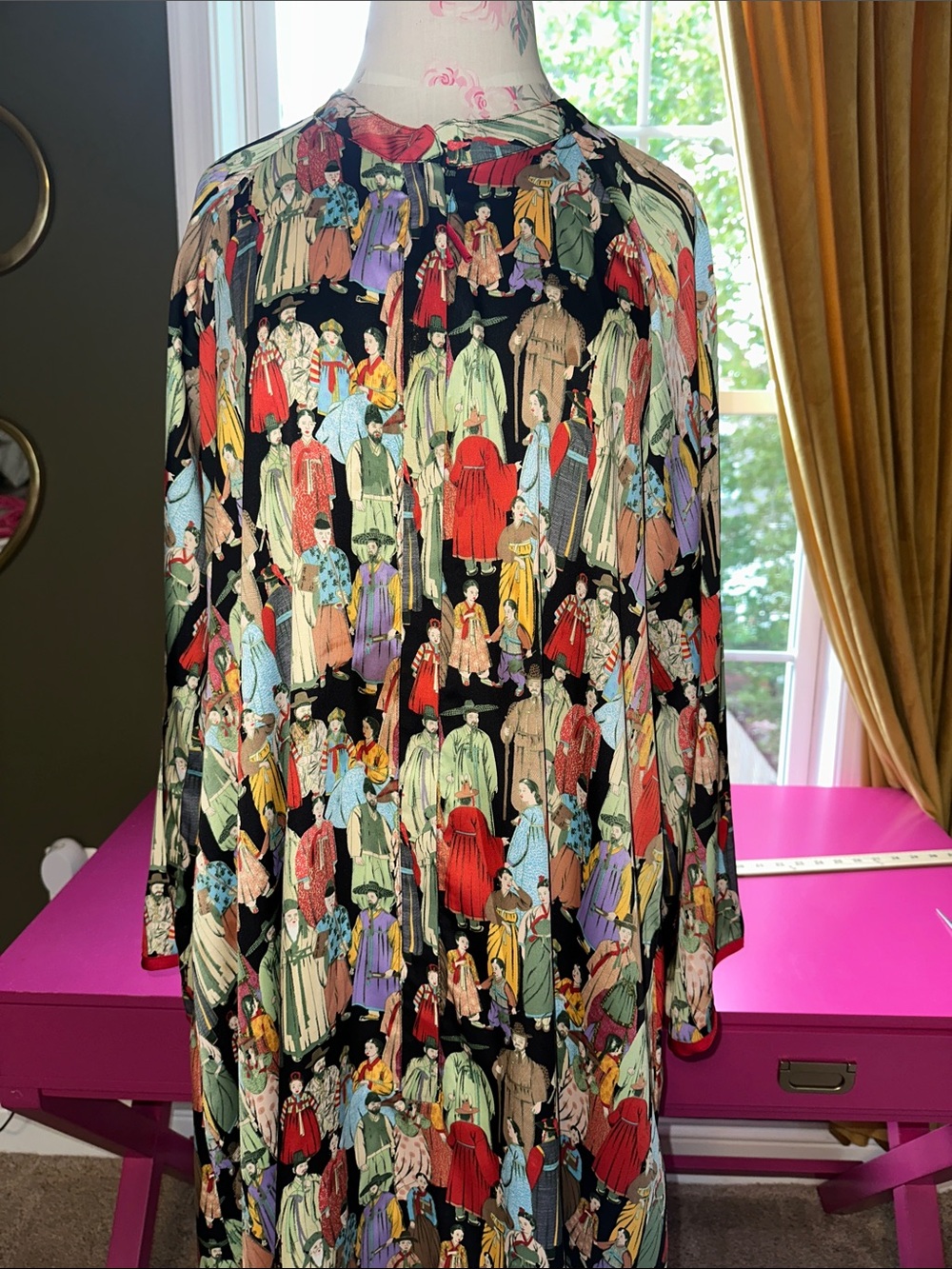 Natori Multi-Color Vintage Fashion Print Caftan (Long Robe) - Picture 2 of 8